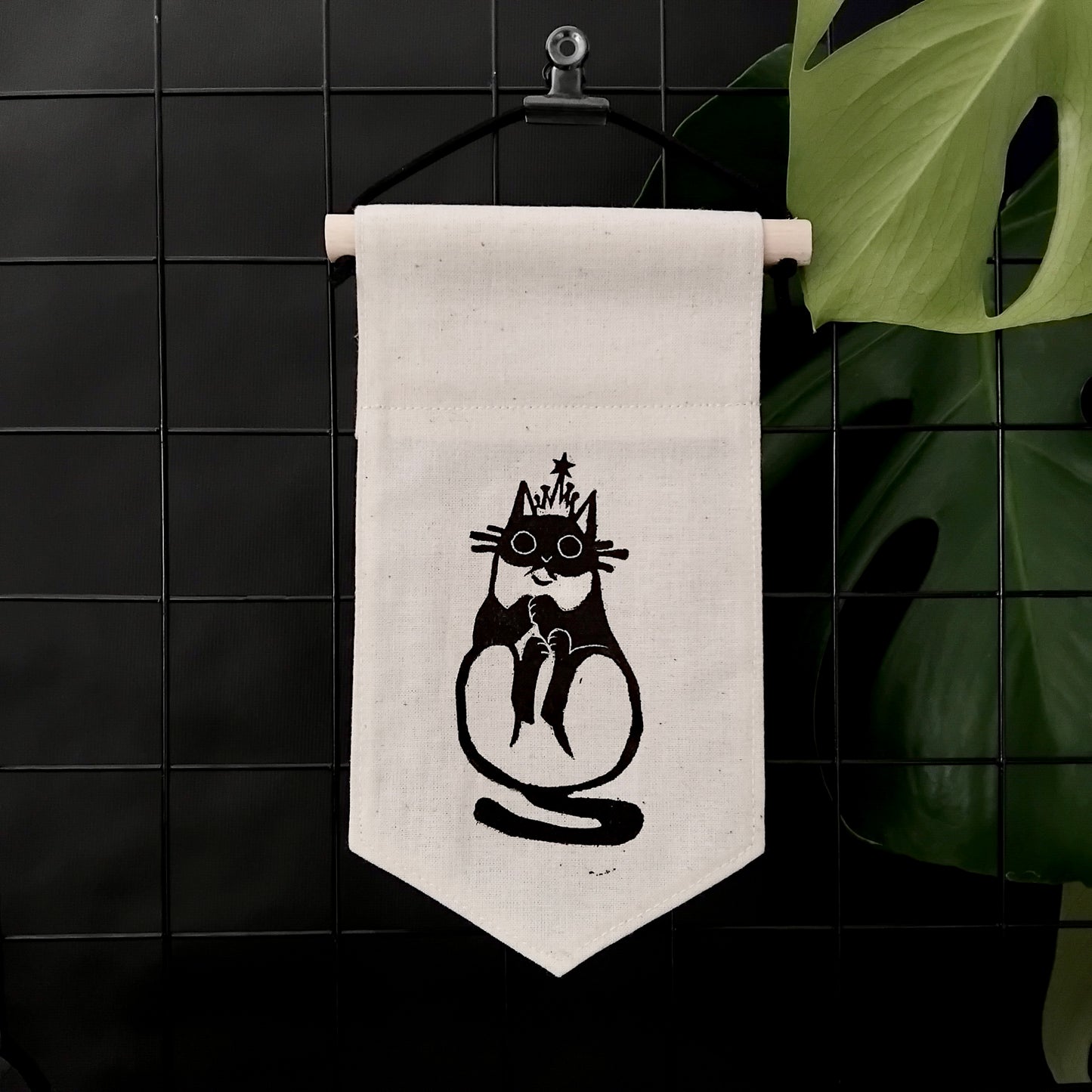 HANDMADE CATS IN HATS MINI FABRIC WALL HANGING