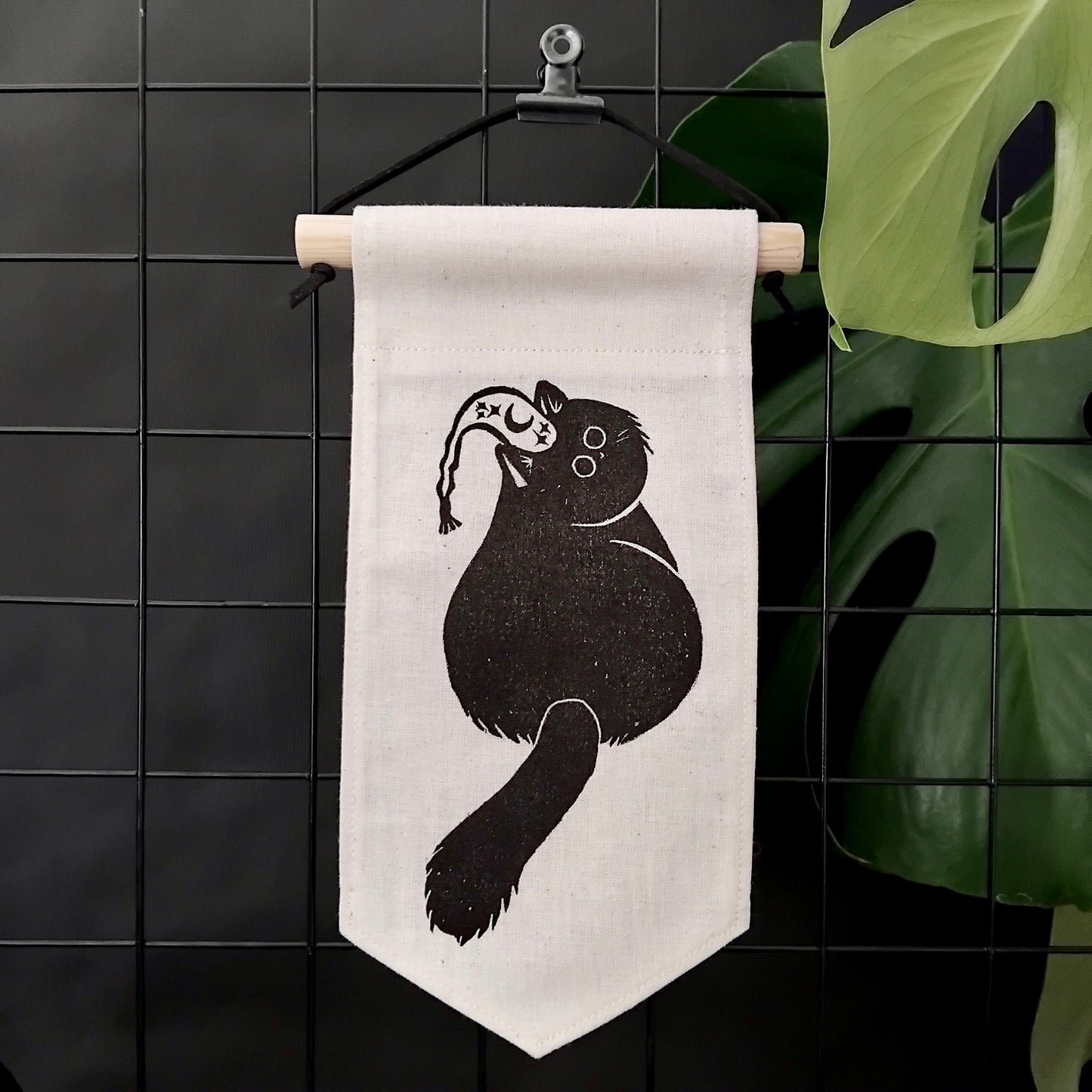 HANDMADE CATS IN HATS MINI FABRIC WALL HANGING